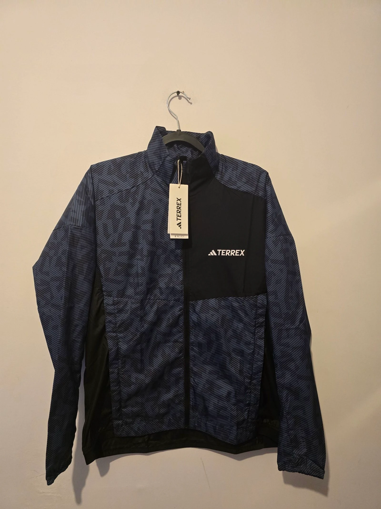 Veste coupe-vent adidas terrex Taille M